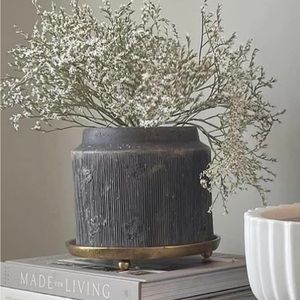 Better Homes & Garden Alexander Planter, NWT,6” and gold threshold McGee plate.